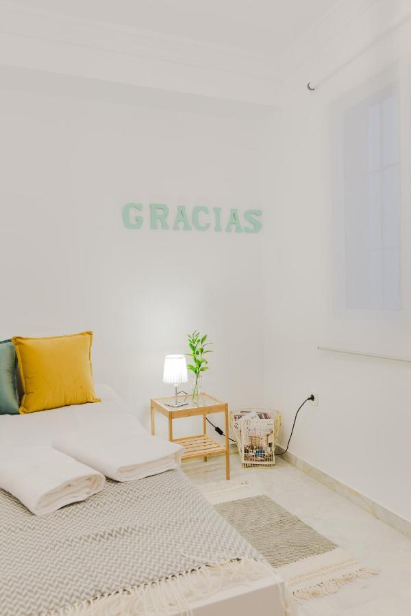 Apartamento Hola Málaga Atarazanas Exterior foto